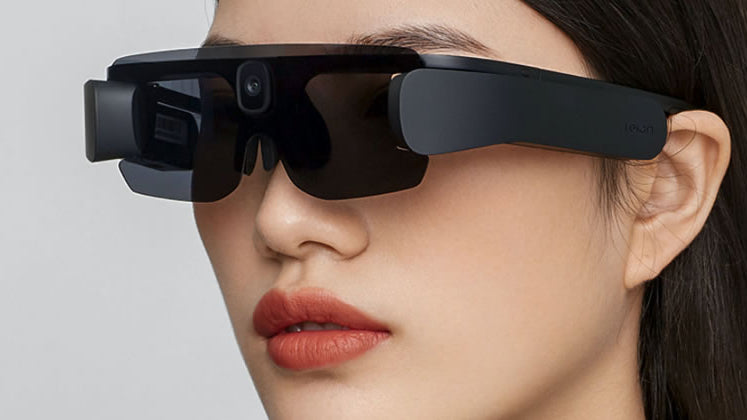 AI's Ode to Sunglasses
