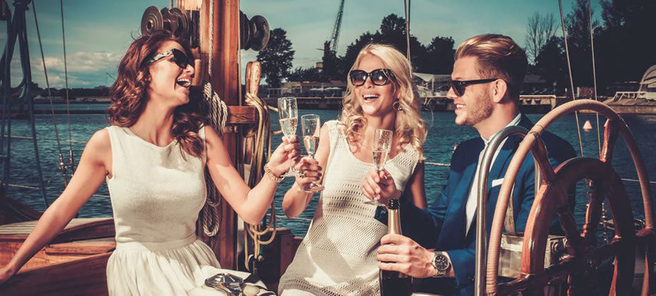 Discover the World of Delightful Finds at Trovelle.