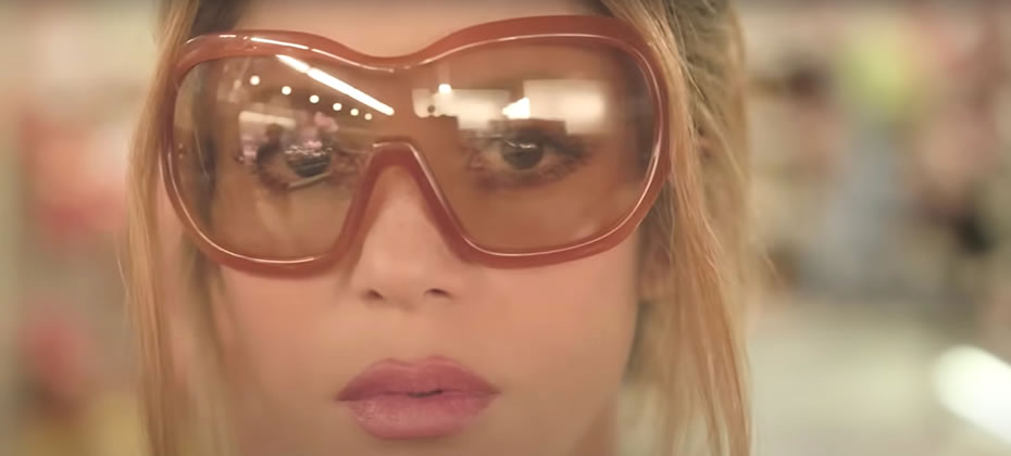 The Sunglasses Shakira Wore in Monotonía